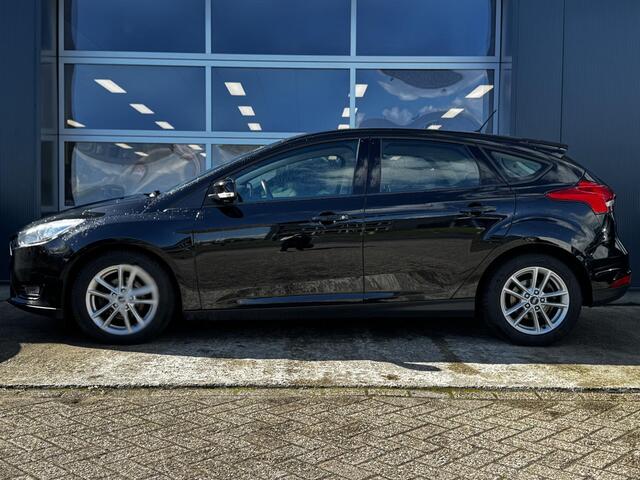 Ford FOCUS 1.0 Lease Edition - Navigatie - Lichtmetalen Velgen - Cruise Control - Trekhaak