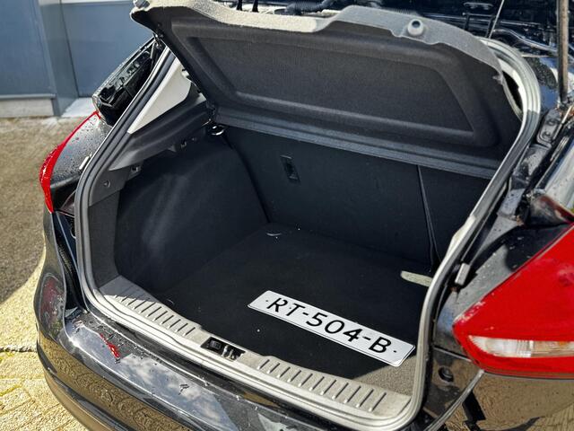 Ford FOCUS 1.0 Lease Edition - Navigatie - Lichtmetalen Velgen - Cruise Control - Trekhaak