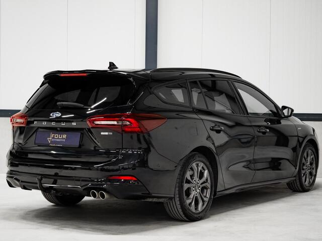 Ford FOCUS Wagon 1.0 EcoBoost Hybrid ST Line | Trekhaak | Winter | Keyless | Camera | NW OH & APK |