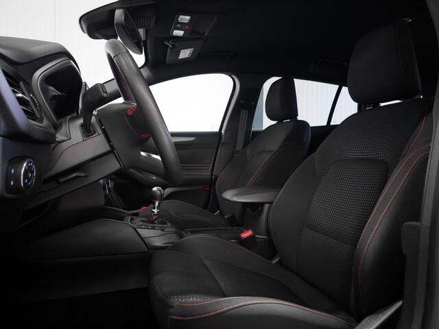 Ford FOCUS Wagon 1.0 EcoBoost Hybrid ST Line | Trekhaak | Winter | Keyless | Camera | NW OH & APK |