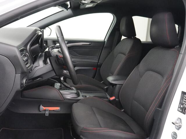 Ford FOCUS 1.0 EcoBoost Hybrid ST Line X | Stoelverwarming | Trekhaak | Adaptive cruise | Camera | Carplay | Navigatie | Side Assist | Stuurverwarming | Digital Cockpit | Full LED | Keyless
