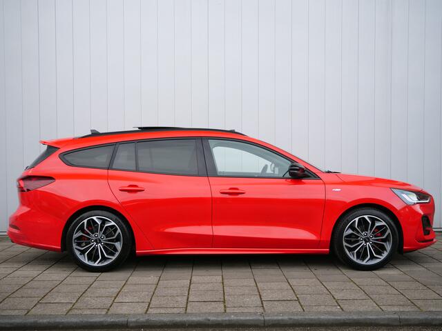 Ford FOCUS Wagon 1.0 EcoBoost Hybrid ST Line X 155 Pk Automaat Navi / DAB / Apple Carplay / Winterpakket / Pano-dak / Trekhaak