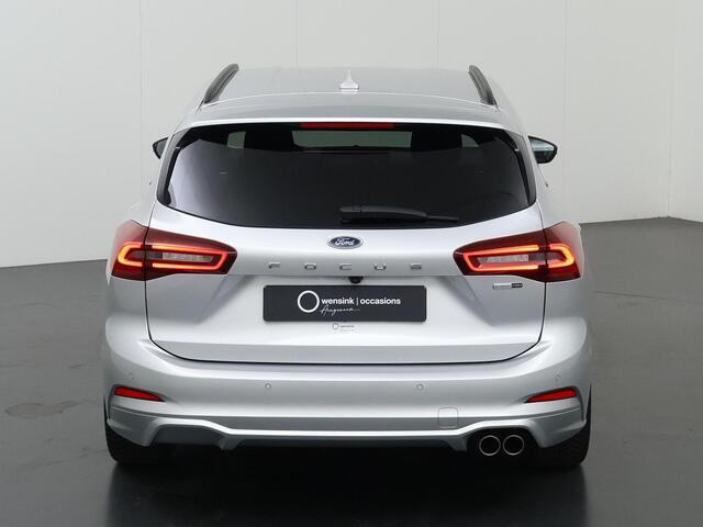 Ford FOCUS Wagon 1.0 EcoBoost Hybrid ST Line X | Afneembare Trekhaak | Winterpakket | Cruise Control Adaptief | Parkeercamera | Head-Up | Navigatie |