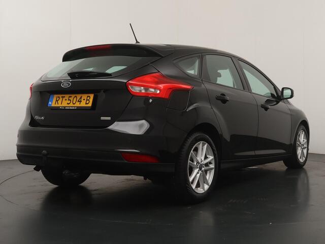 Ford FOCUS 1.0 Lease Edition - Navigatie - Lichtmetalen Velgen - Cruise Control - Trekhaak