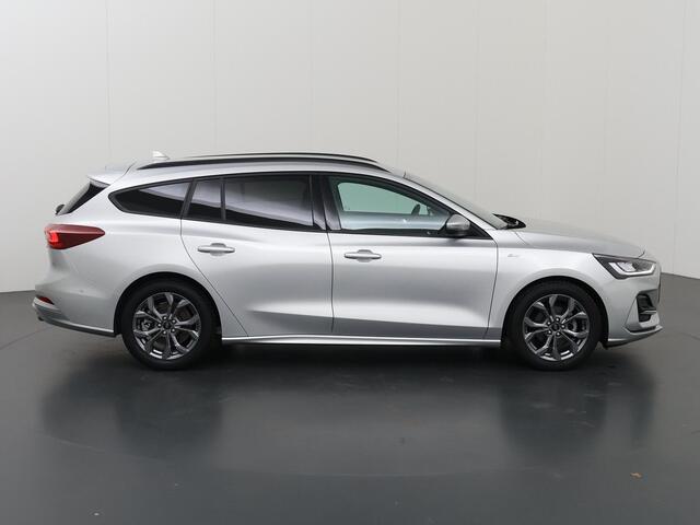 Ford FOCUS Wagon 1.0 EcoBoost Hybrid ST Line X | Afneembare Trekhaak | Winterpakket | Cruise Control Adaptief | Parkeercamera | HUD | Navigatie | Apple Carplay/Android Auto |