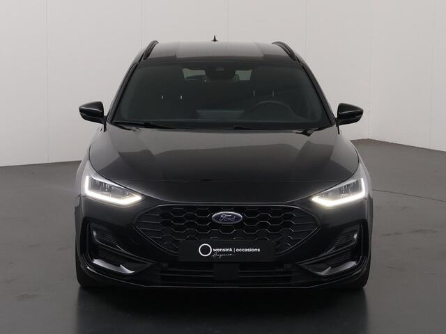 Ford FOCUS Wagon 1.0 EcoBoost Hybrid ST Line X | Afneembare Trekhaak | Winterpakket | Cruise Control Adaptief | Parkeercamera | HUD | Navigatie | Apple Carplay/Android Auto |