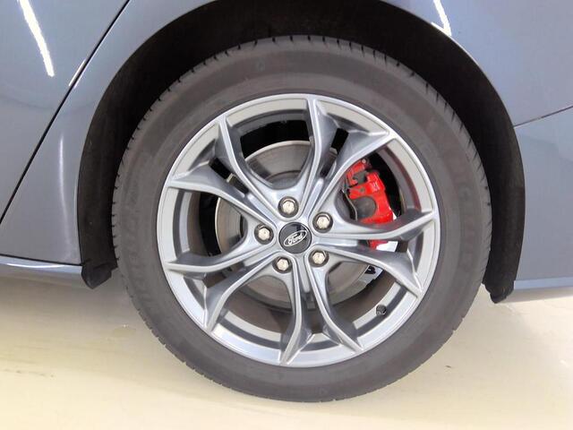 Ford FOCUS 155pk ST Line X B&O Navi Camera Winter & Parking pack Dodehoek El. Klep Wagon Dealeronderhouden