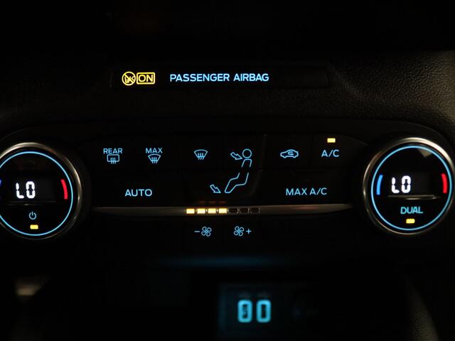 Ford FOCUS Wagon EcoBoost Hybrid ST Line X Business 155pk Head-Up | Camera | Cruise | Parkeersens. v+a | Trekhaak elektrisch.