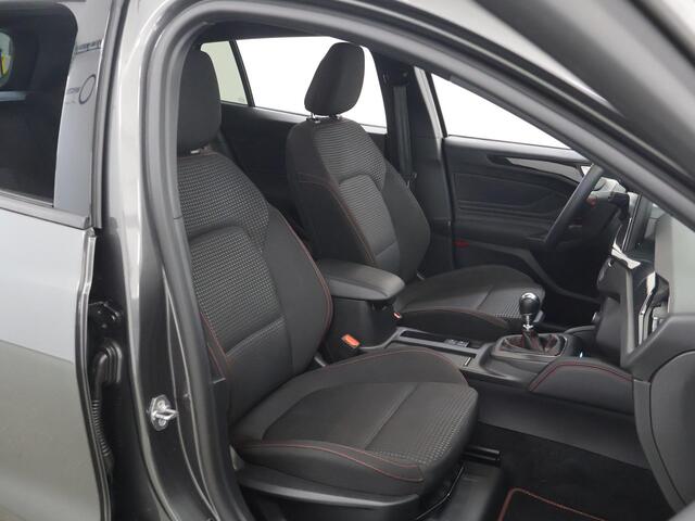 Ford FOCUS Wagon 1.0 EcoBoost Hybrid ST Line X | Trekhaak | AGR Stoelen | B&O | Parkeercamera | Navigatie | Climate Control | Cruise Control |