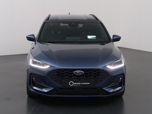 Ford FOCUS Wagon 1.0 EcoBoost Hybrid ST Line X | Afneembare Trekhaak | Winterpakket | Cruise Control Adaptief | Parkeercamera | HUD | Navigatie | Apple Carplay/Android Auto |
