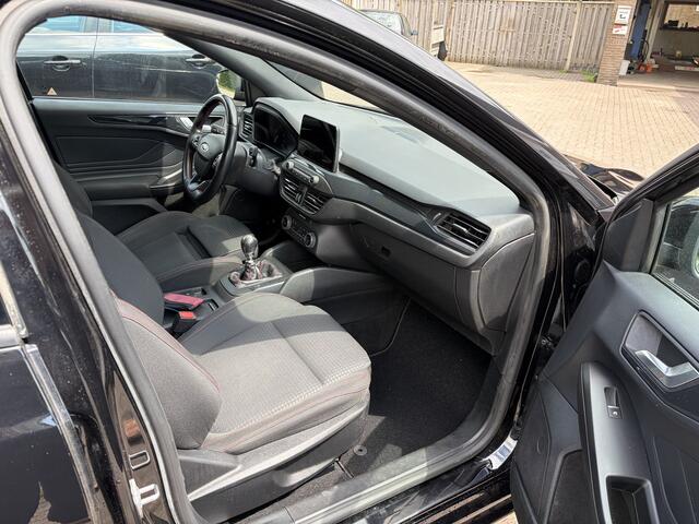Ford FOCUS Wagon 1.0 EcoBoost Hybrid ST Line Business TREKHAAK WINTER PACK CAMERA B&O