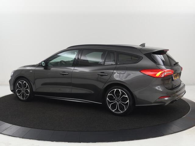 Ford FOCUS 1.5 EcoBoost ST Line | Stoelverwarming | Adaptive cruise | Camera | Carplay | Stuurverwarming | Navigatie | Full LED | Parkeerhulp | Climate control | Bluetooth