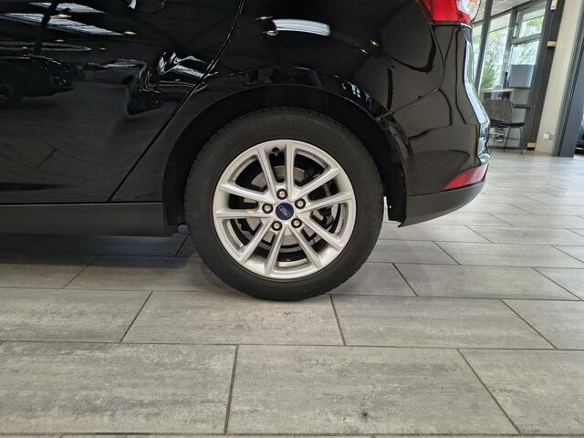 Ford FOCUS EcoBoost 125 pk Edition | Navi | Apple Carplay / Android Auto | Cruise | Parkeersens. | zeer zuinig