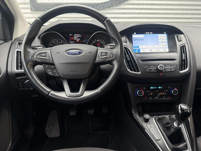 Ford FOCUS Wagon 1.0 Titanium 1e Eigenaar|Navi|Clima|Cruise|Carplay|Stoel+Stuur verw|PDC V+A|APK tot 12-2026