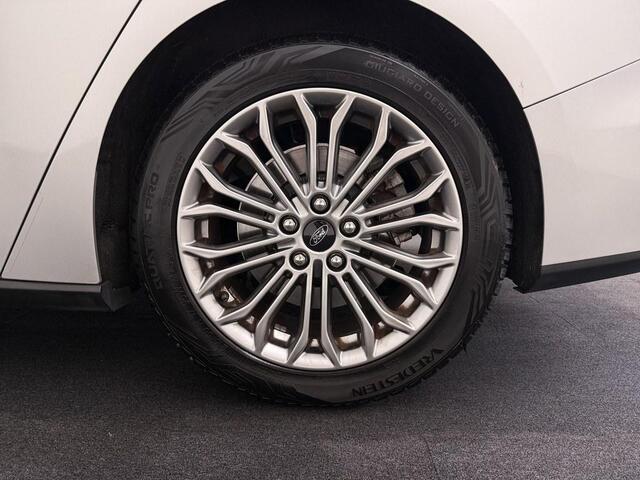 Ford FOCUS Wagon 1.0T 125PK Automaat Titanium Business Winterpakket Led/Trekhaak/B&O/Ad.Cruise/4S.Banden