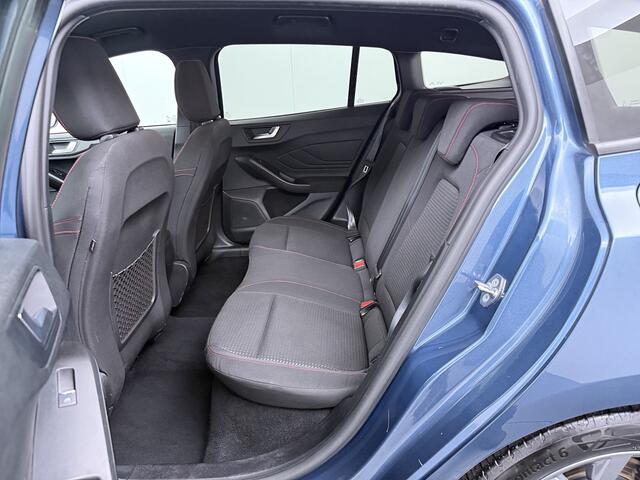 Ford FOCUS Wagon EcoBoost Hybrid 155 pk ST Line | Winter Pack | LED | Camera | Adapt. Cruise | Apple Carplay draadloos |
