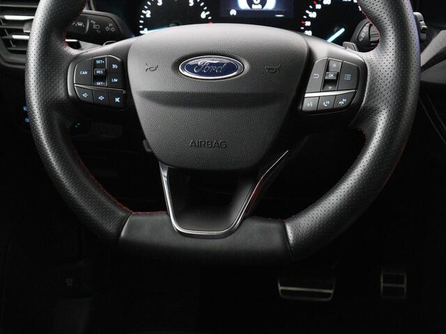 Ford FOCUS 1.5 EcoBoost ST Line | Trekhaak | Stoel & Stuurverwarming | Keyless | Carplay | Climate control | Parkeerhulp | Full LED | Cruise control | Navigatie | Bluetooth | Getint glas