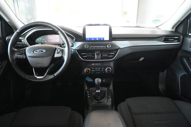 Ford FOCUS Wagon 1.0 EcoBoost ST Line Active Navigatie Stuur/Stoelverwarming Rijklaarpijs! Inruil Mogelijk!