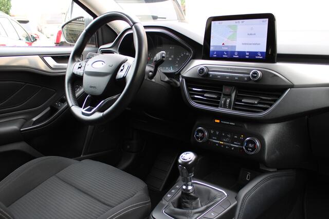 Ford FOCUS Wagon 1.0 EcoBoost Titanium Business | Trekhaak | BLIS | Camera | Winterpack