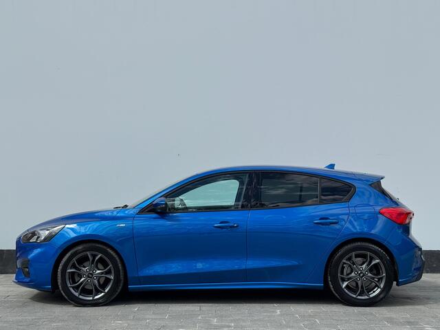 Ford FOCUS EcoBoost 125 pk ST-Line | Parkeersensoren | Apple Carplay & Android Auto | Privacy Glass | 17'' | B&O |