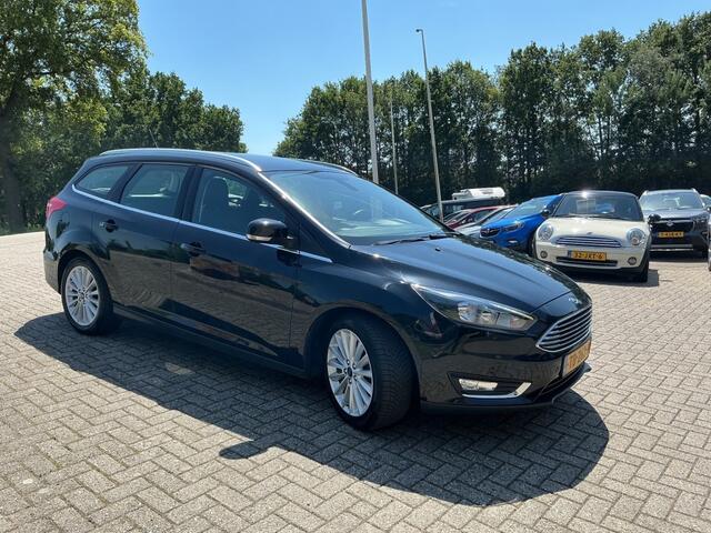 Ford FOCUS 1.0 ECOB. TITANIUM