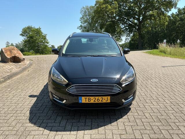 Ford FOCUS 1.0 ECOB. TITANIUM