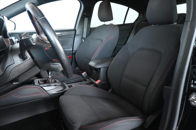 Ford FOCUS 1.0 EcoBoost ST Line Business Clima CarPlay Camera Led Navigatie Cruise Trekhaak Goed onderhouden! Inruil Mogelijk!