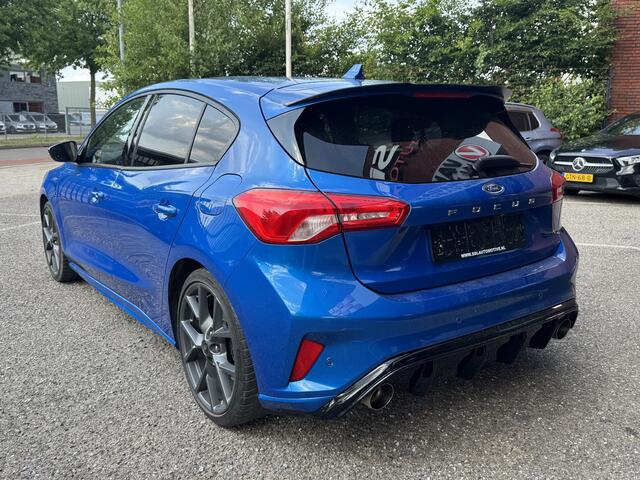 Ford FOCUS 1.5 EcoBoost ST Line Business // 183 PK!! // B&O AUDIO // APPLE CARPLAY - ANDROID AUTO // CAMERA // CLIMA // ADAPTIVE CRUISE // STOEL + STUUR VERWARMING //