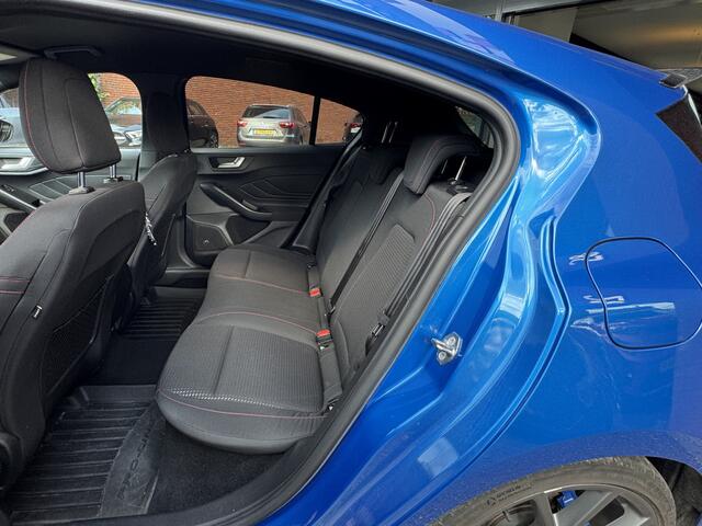 Ford FOCUS 1.5 EcoBoost ST Line Business // 183 PK!! // B&O AUDIO // APPLE CARPLAY - ANDROID AUTO // CAMERA // CLIMA // ADAPTIVE CRUISE // STOEL + STUUR VERWARMING //