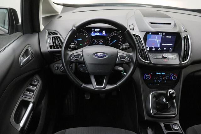 Ford GRAND C-MAX 1.0 Trend 7 Persoons 2018 | Airco | Cruise Control | Carplay | Navigatie | Trekhaak | Goed Onderhouden | Onderhoudshistorie | Stuurwiel Bediening | 2 Sleutels
