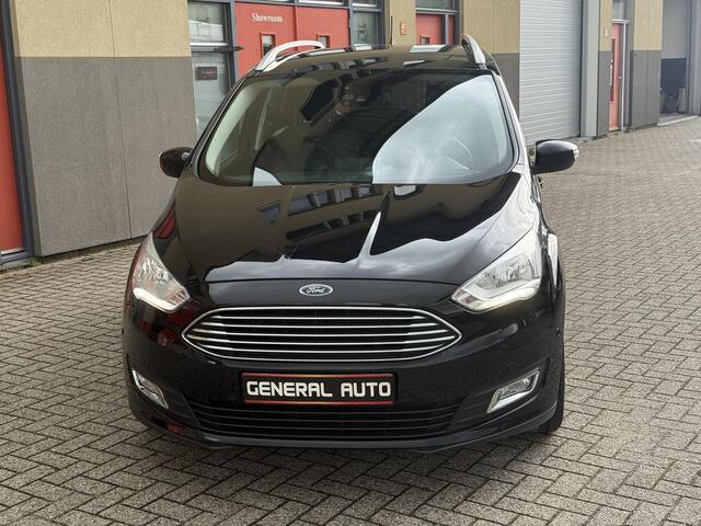 Ford GRAND C-MAX 1.0 Titanium 7p. Navigatie, CarPlay