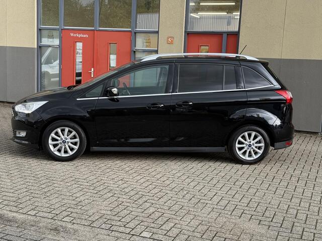 Ford GRAND C-MAX 1.0 Titanium 7p. Navigatie, CarPlay
