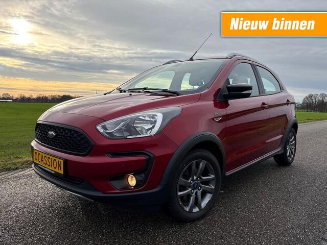 Ford KA + ULTIMATE / APPLE CARPLAY / BOMVOL / NETTE STAAT