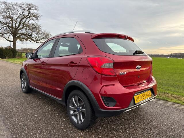 Ford KA + ULTIMATE / APPLE CARPLAY / BOMVOL / NETTE STAAT