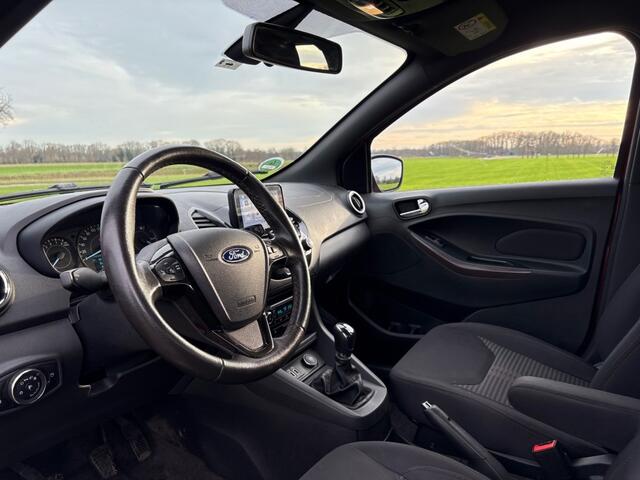 Ford KA + ULTIMATE / APPLE CARPLAY / BOMVOL / NETTE STAAT