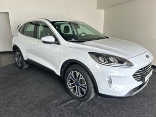 ford-kuga-2.5-phev-titanium