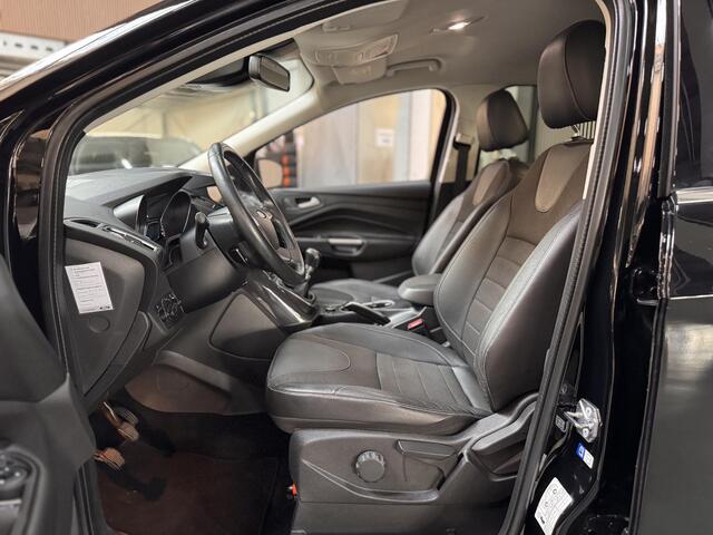 Ford KUGA 150pk Titanium Navi Camera Trekhaak Winter Parking pack El. Klep SONY Audio Dealeronderhouden