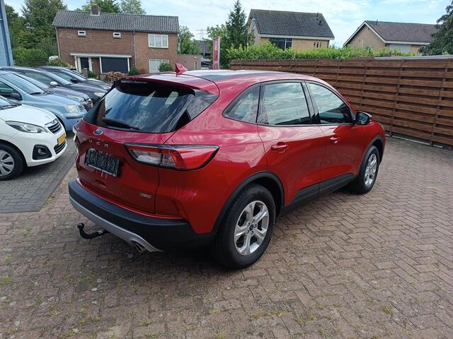 Ford KUGA 2.5 PHEV Titanium, trekhaak, cruise, carplay