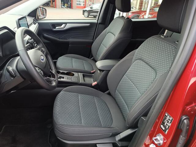 Ford KUGA 2.5 PHEV Titanium, trekhaak, cruise, carplay
