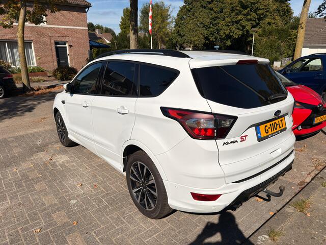 Ford KUGA 1.5 EcoBoost ST Line