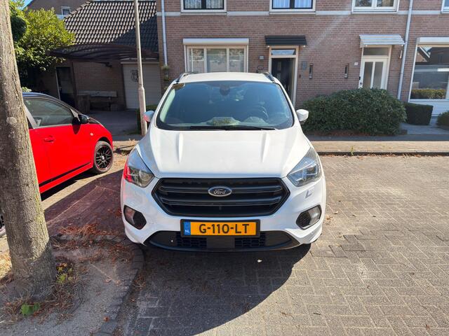 Ford KUGA 1.5 EcoBoost ST Line
