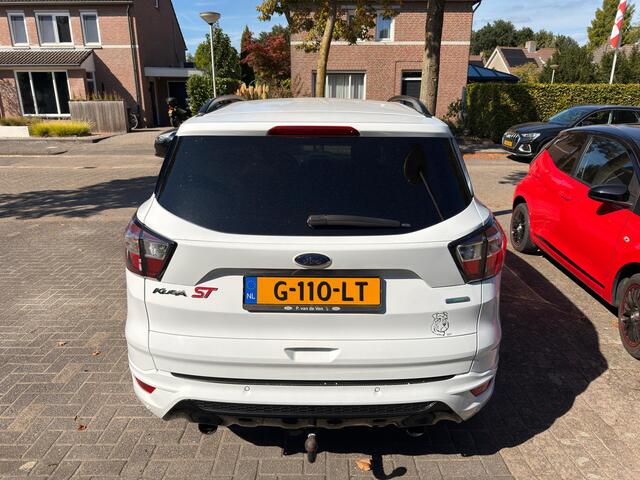 Ford KUGA 1.5 EcoBoost ST Line