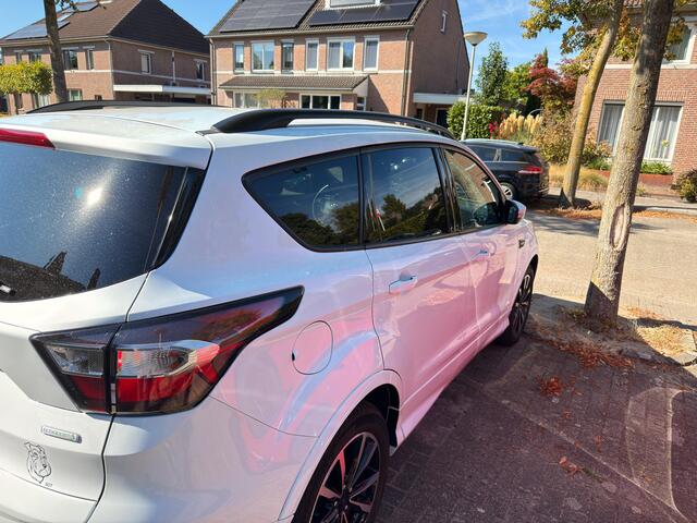 Ford KUGA 1.5 EcoBoost ST Line
