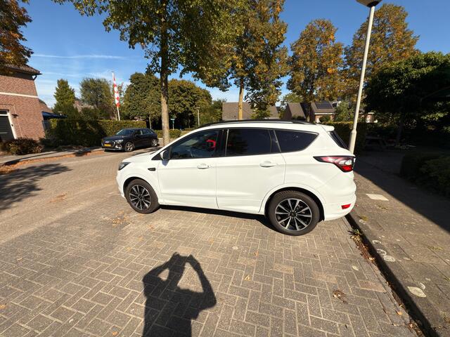 Ford KUGA 1.5 EcoBoost ST Line