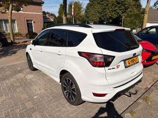 ford-kuga-1.5-ecoboost-st-line
