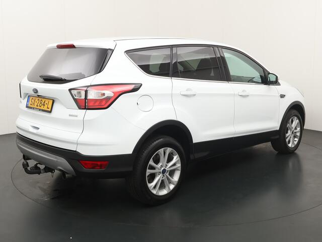 Ford KUGA 1.5 EcoBoost Titanium | Elek. Achterklep | Trekhaak | Camera | Half leder | Auto-inparkeren |