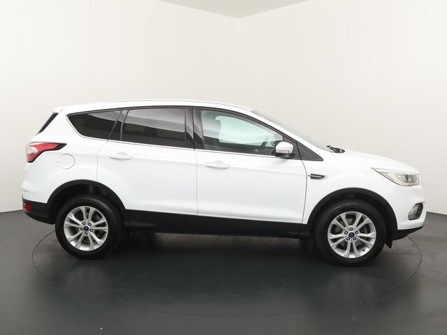 Ford KUGA 1.5 EcoBoost Titanium | Elek. Achterklep | Trekhaak | Camera | Half leder | Auto-inparkeren |