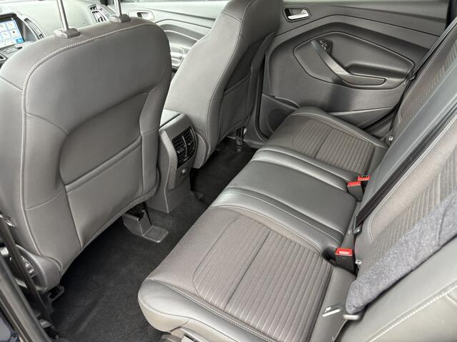Ford KUGA 1.5 EcoBoost Titanium 1e eignaar // dealeronderhouden // trekhaak // half leder // elec a klep // camera
