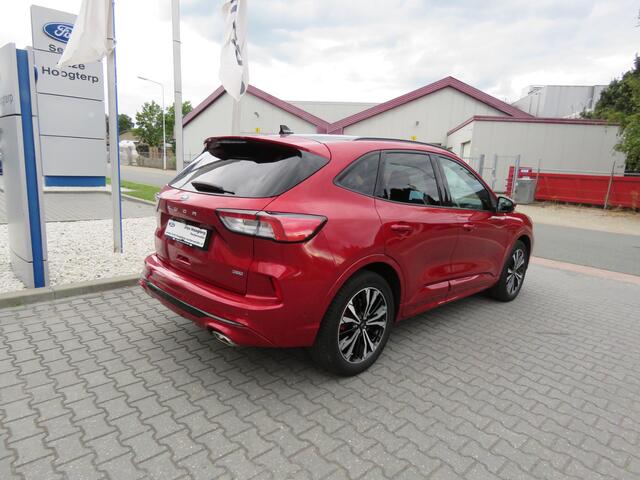 Ford KUGA 2.5 PHEV ST-Line X NAVI,PANORAMADAK,ADAPTIVE CRUISE,ADAPTIVE KOPLAMPEN,HEADUP,KEYLESS,ELEKTR AKLEP,LUCID RED METALLIC.