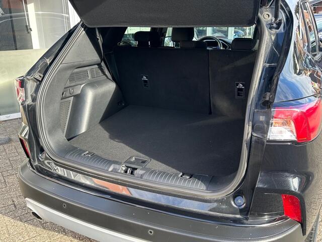 Ford KUGA 2.5 PHEV TITANIUM